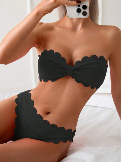 Twist Romance – Biquíni Bandeau com Babados BelleBoo