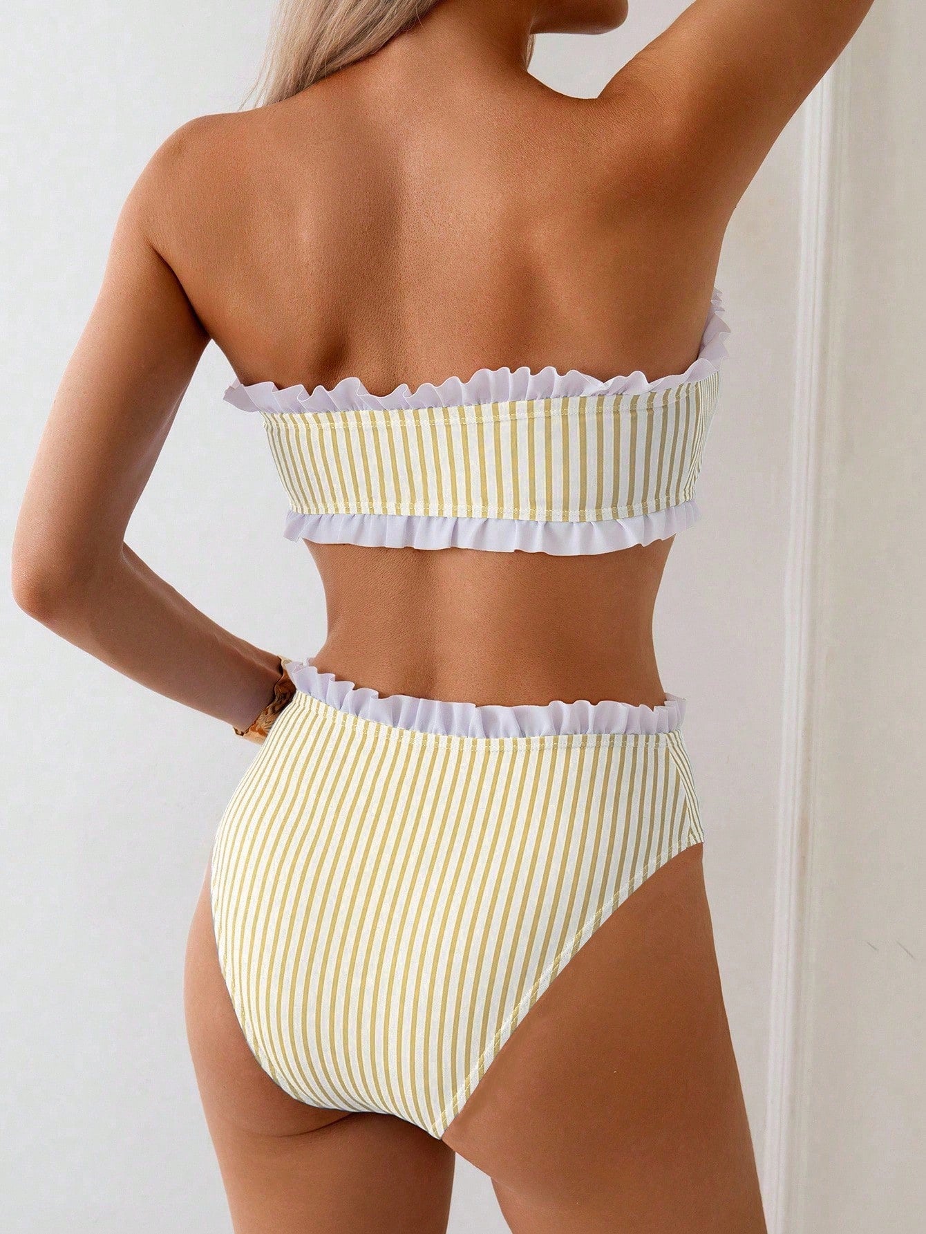 Riviera Lines – Biquíni Estampa Listrada BelleBoo