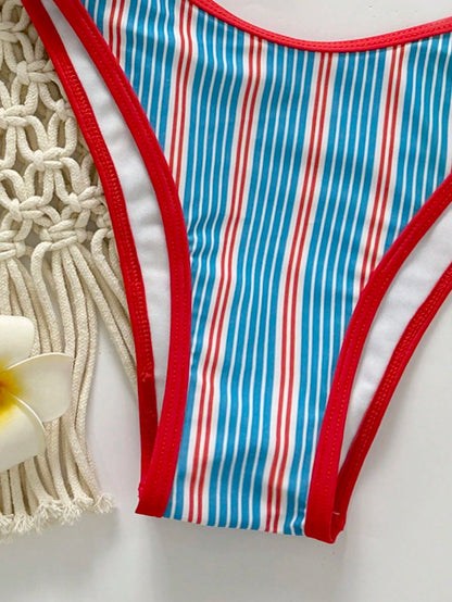 Nautic Charm – Biquíni Listrado com Amarração nas Costas BelleBoo